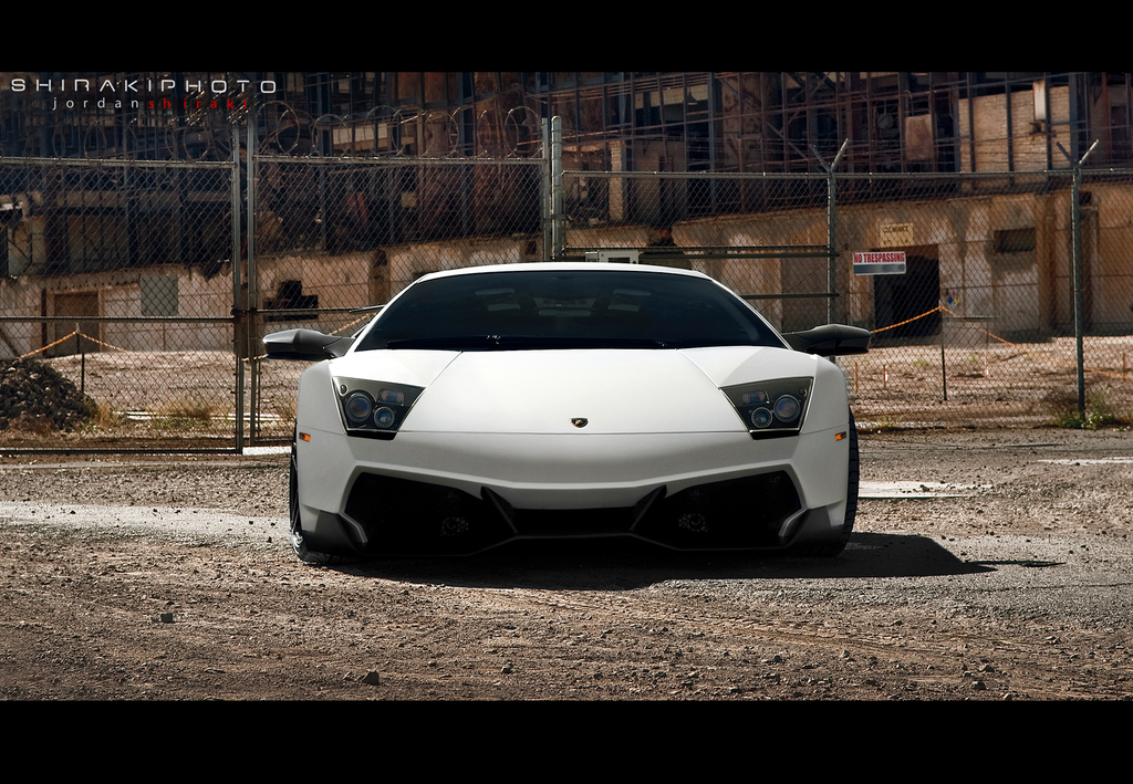 Lamborghini Murci lago LP6704 SuperVeloce Bianco Canopus Photoshoot